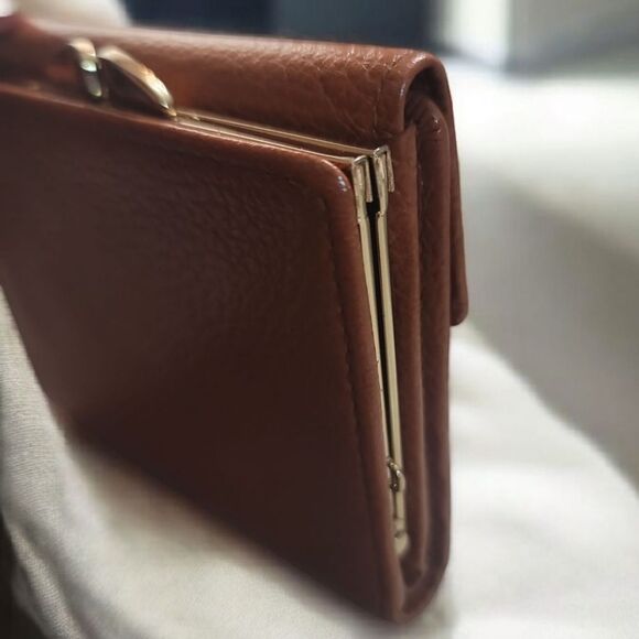 Burberrys VTG Leather Kisslock Wallet - Picture 5 of 11